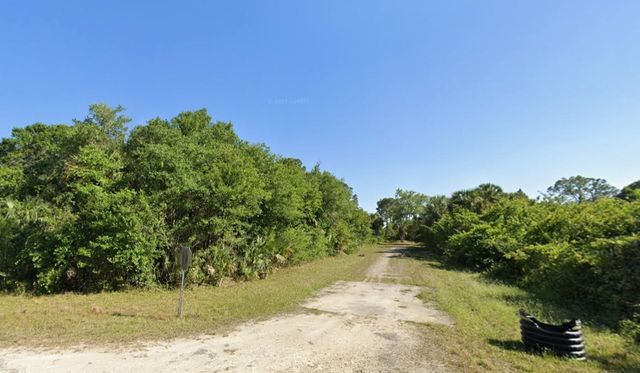 4702 Vera Ave, Lehigh Acres, FL 33971