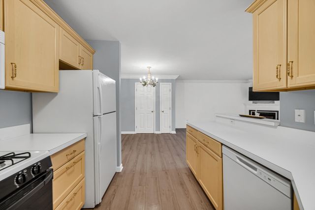 2649 Georgetowne B2, Highland, IN 46322