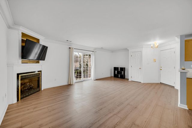 2649 Georgetowne B2, Highland, IN 46322