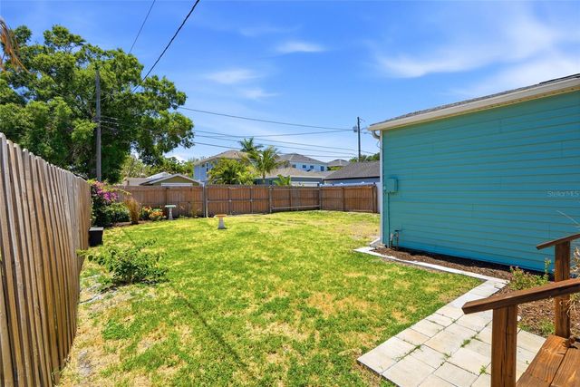 1220 35TH AVENUE N, St Petersburg, FL 33704