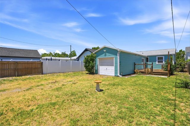 1220 35TH AVENUE N, St Petersburg, FL 33704