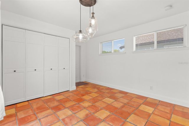 1220 35TH AVENUE N, St Petersburg, FL 33704