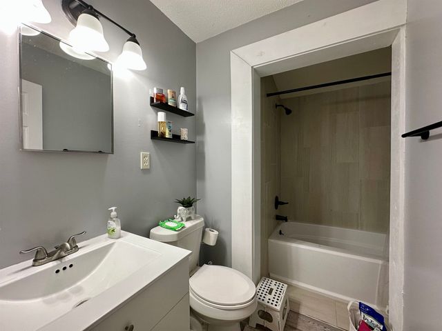 20 LAGRANGE ST, Moscow, TN 38057