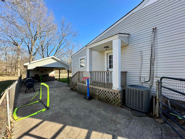 20 LAGRANGE ST, Moscow, TN 38057
