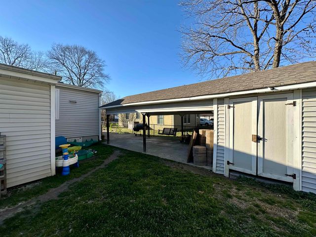 20 LAGRANGE ST, Moscow, TN 38057
