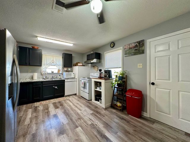 20 LAGRANGE ST, Moscow, TN 38057