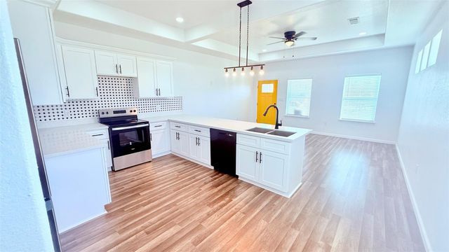 7014 5914 02, Cleveland, TX 77327