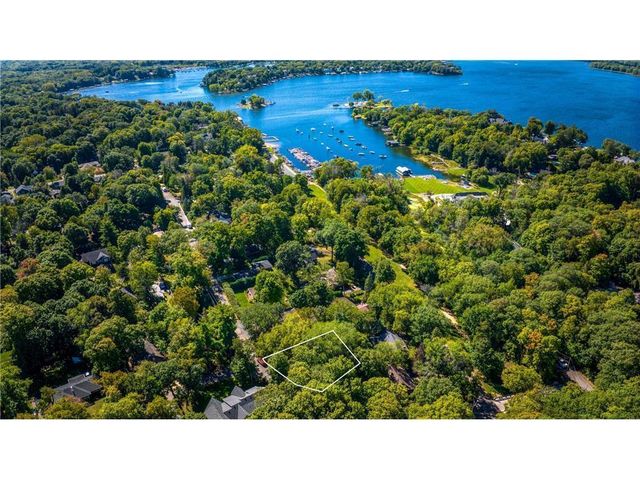 3610 Northome Avenue, Deephaven, MN 55391