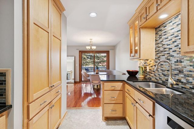 4680 Ridge Cliff Drive, Eagan, MN 55122