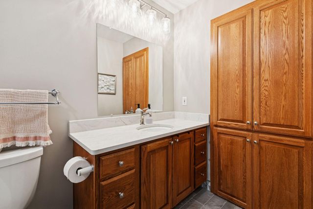 4680 Ridge Cliff Drive, Eagan, MN 55122