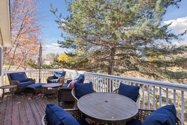 4680 Ridge Cliff Drive, Eagan, MN 55122