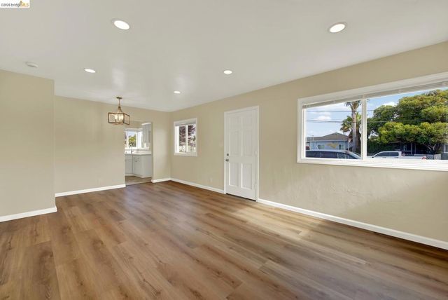 2208 Potrero Ave, Richmond, CA 94804