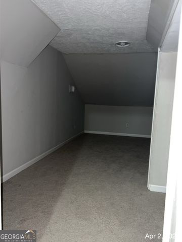 5051 CLIFF TOP Drive, Loganville, GA 30052