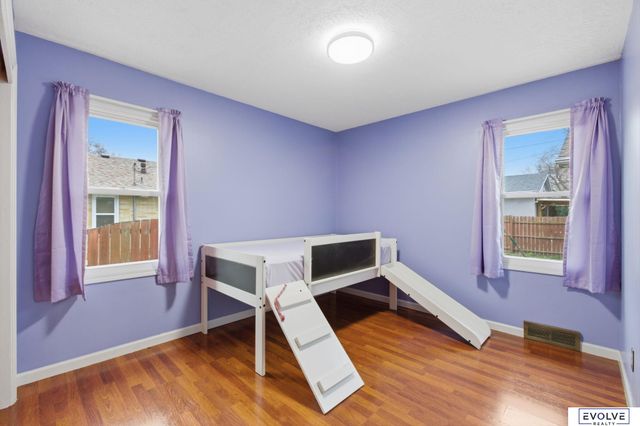 1135 E 2nd Street, Fremont, NE 68025