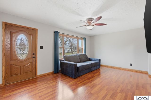 1135 E 2nd Street, Fremont, NE 68025