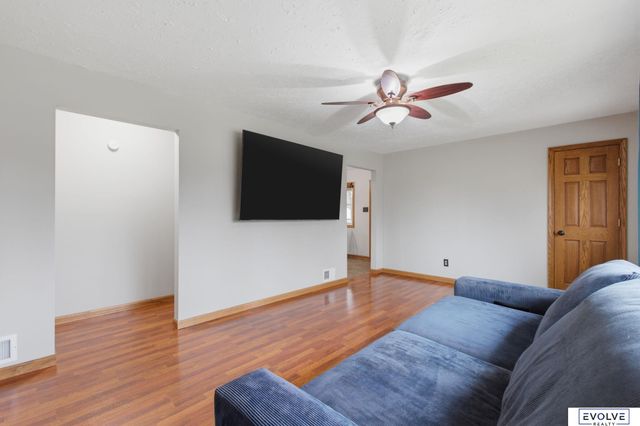 1135 E 2nd Street, Fremont, NE 68025