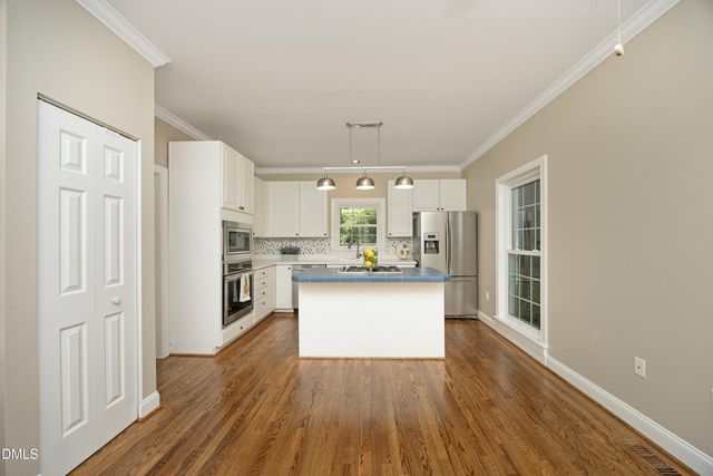 1121 Braswell Creek Point, Holly Springs, NC 27540
