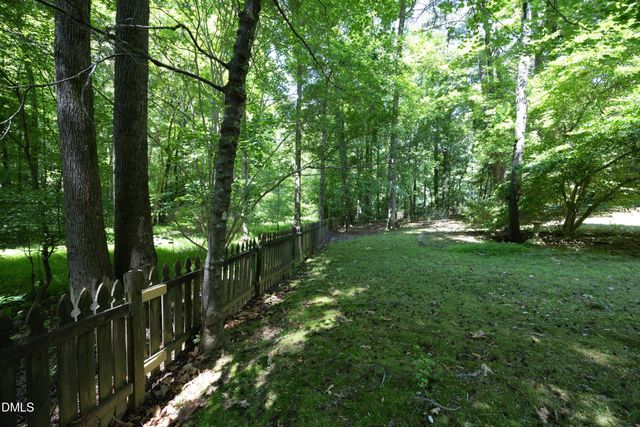 1121 Braswell Creek Point, Holly Springs, NC 27540
