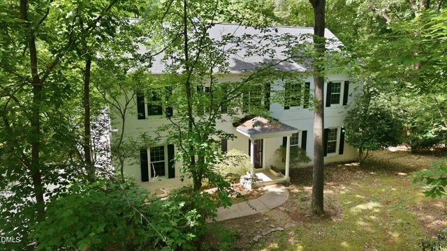 1121 Braswell Creek Point, Holly Springs, NC 27540