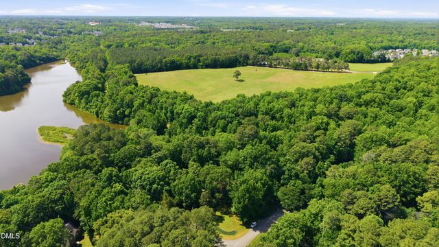 1121 Braswell Creek Point, Holly Springs, NC 27540