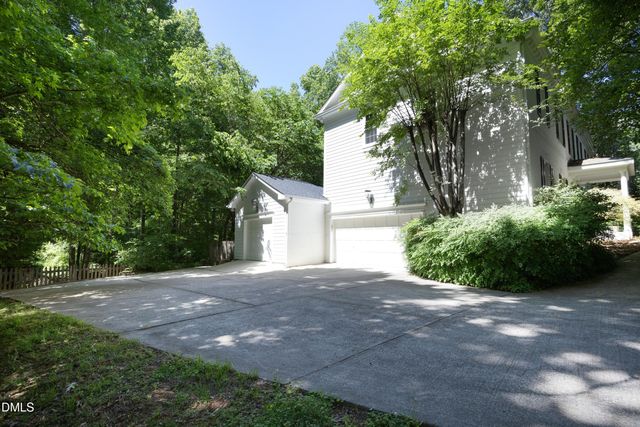 1121 Braswell Creek Point, Holly Springs, NC 27540