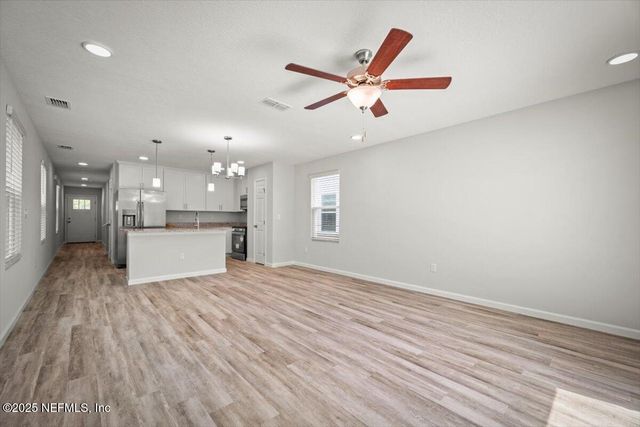 8918 FREE Avenue, Jacksonville, FL 32211