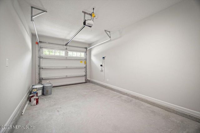 8918 FREE Avenue, Jacksonville, FL 32211