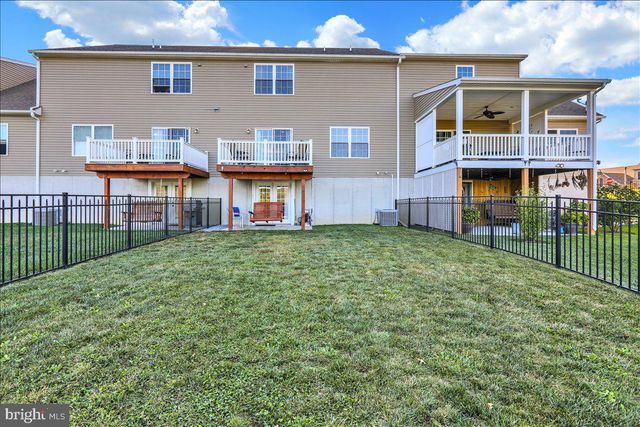 16 KIMBERLY CT, Elizabethtown, PA 17022