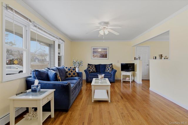 51 Gravel Hill Road, Hampton Bays, NY 11946