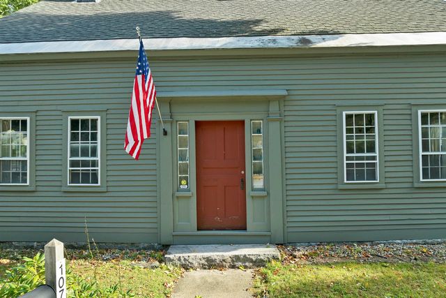 107 Town House Road, New Hampton, NH 03256