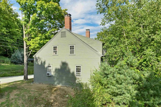 107 Town House Road, New Hampton, NH 03256