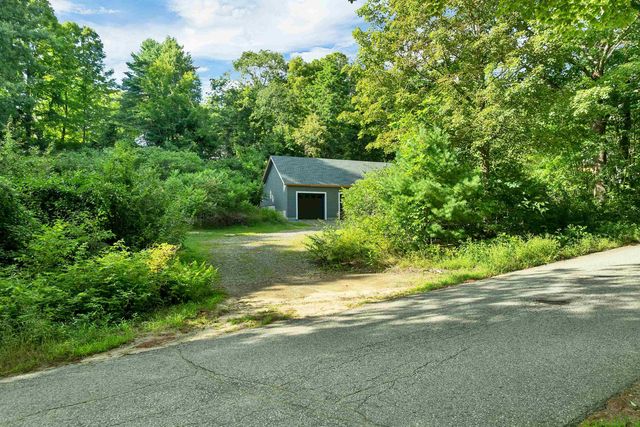 107 Town House Road, New Hampton, NH 03256
