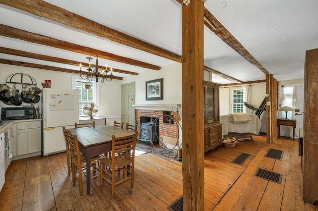 107 Town House Road, New Hampton, NH 03256