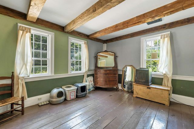107 Town House Road, New Hampton, NH 03256