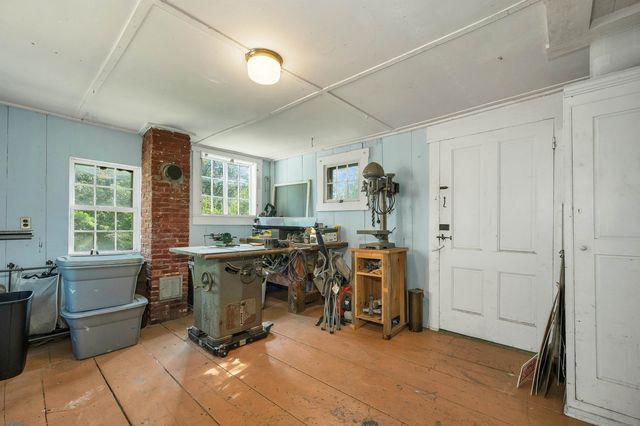 107 Town House Road, New Hampton, NH 03256