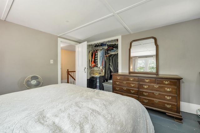 107 Town House Road, New Hampton, NH 03256
