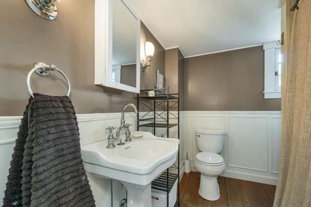 107 Town House Road, New Hampton, NH 03256