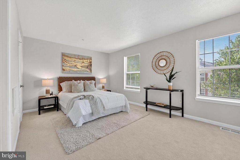 Image 9 of property listing at 1546 DEEP GORGE CT, Oxon Hill, MD 20745