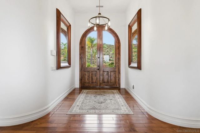 15480 Eastvale Rd, Poway, CA 92064