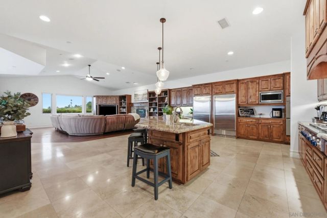 15480 Eastvale Rd, Poway, CA 92064