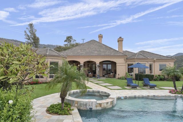 15480 Eastvale Rd, Poway, CA 92064