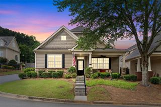 301 Glens Way, Woodstock, GA 30188