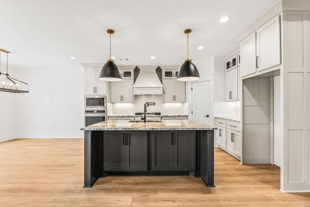 2306 Holly Hill Drive, Conway, AR 72034