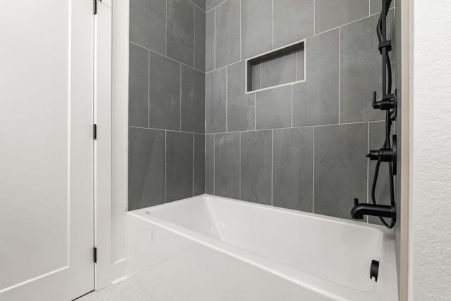 2306 Holly Hill Drive, Conway, AR 72034