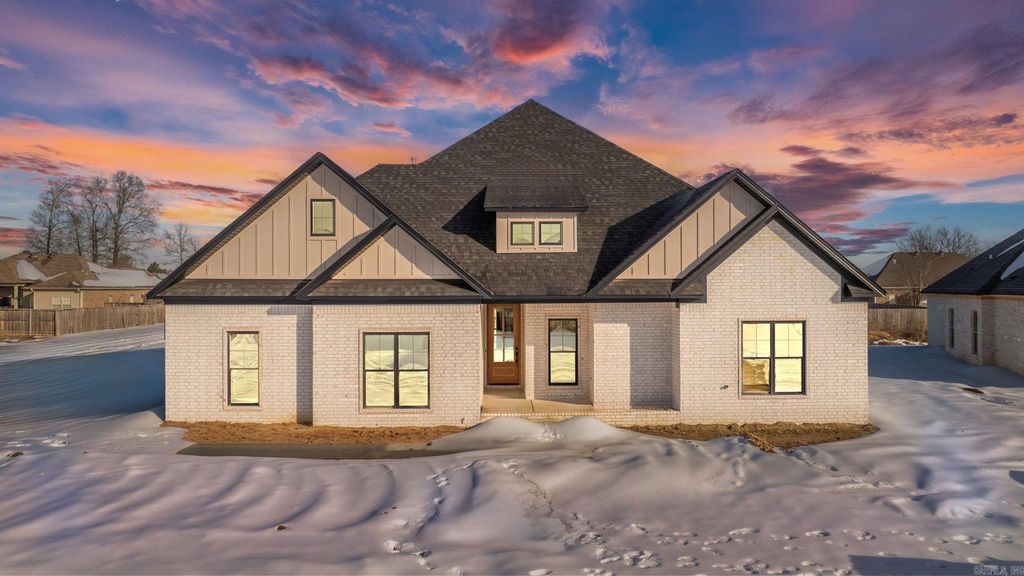 2306 Holly Hill Drive, Conway, AR 72034