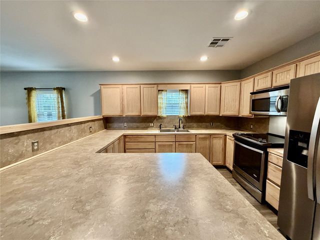 911 S Muskogee Street, Sapulpa, OK 74066