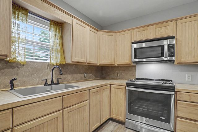 911 S Muskogee Street, Sapulpa, OK 74066