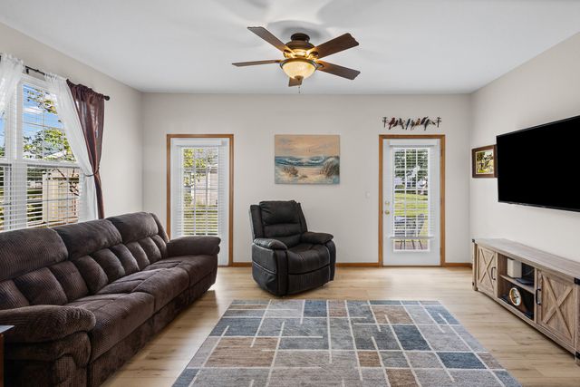 21452 Papoose Lake Drive 21452, Crest Hill, IL 60403