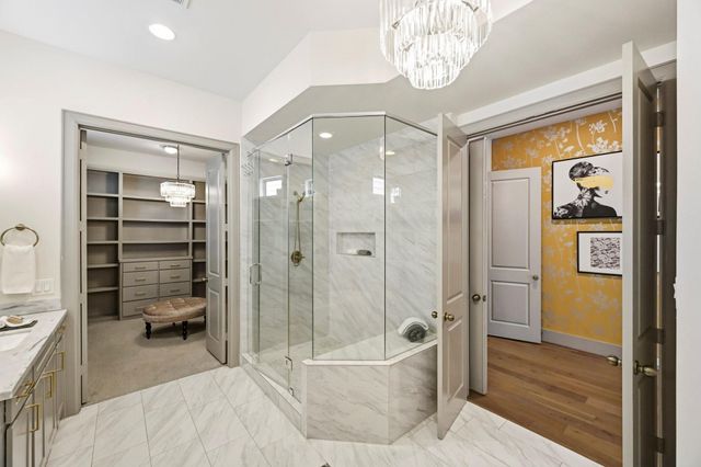 523 W 25th Street, Houston, TX 77008