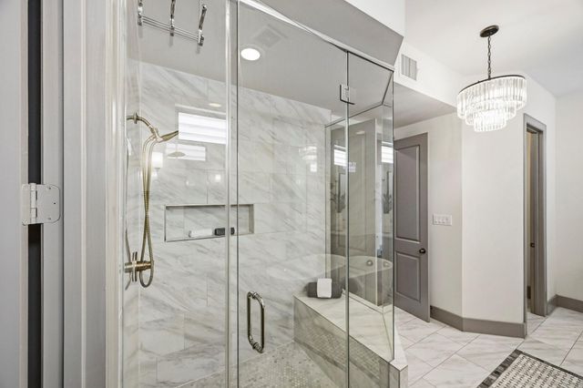 523 W 25th Street, Houston, TX 77008